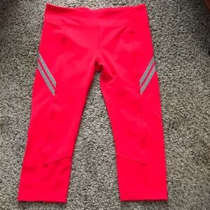 Fabletics cropped leggings, L 103